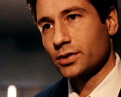 david-duchovny-xfiles-californication-muder-hank-003-small.jpg