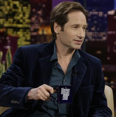 david_duchovny_jay_leno_12_01_2009_hq_g_small.jpg