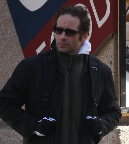 david_duchovny_new_york_13_03_2009_small.jpg