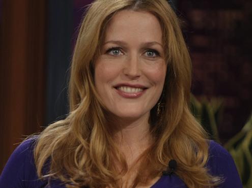 gillian_anderson_jay_leno_cervenec_2008_f_small.jpg