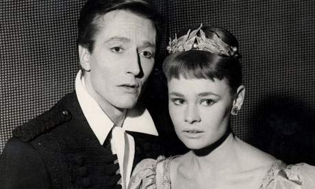 john-neville-judi-dench.jpg