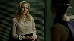 kultx-gillian-anderson-the-fall-201–006-small.png