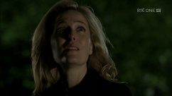 kultx-gillian-anderson-the-fall-201–035-small.png