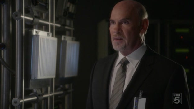 mitch_pileggi_human_target_2010_d.jpg