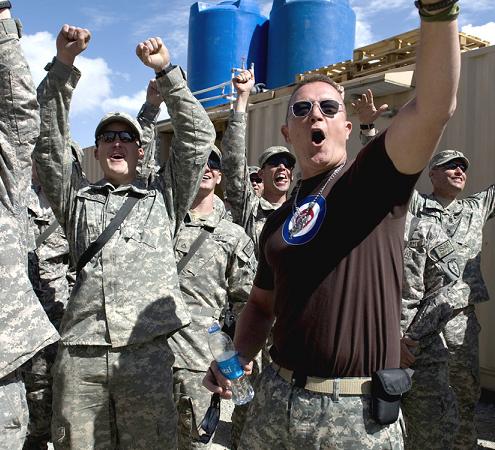 robert_patrick_afghanistan_22_04_2009_small.jpg