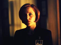 xfiles-sein-und-zeit-promo-gillian-anderson-small.jpg