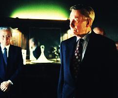 xfiles-syndicate-john-neville-william-b-davis-armin-mueller-stahl-007-small.jpg